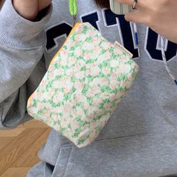 花柄プリント キャンバス製 ジップ付き メイクアップポーチ 1個、チェリー柄 化粧品 リップ ケーブル 収納バッグ レディース