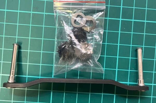 ゴメクサス ダイワ用 カーボン ダブル ハンドル 95mm