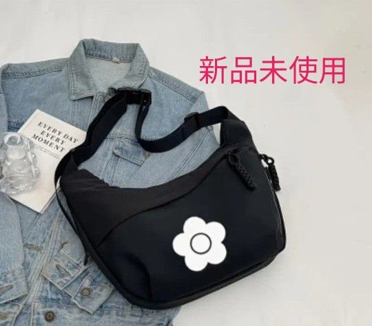 【未使用】【訳あり】花ロゴ ショルダーバッグ サコッシュ ブラック フラワーロゴ シンプル