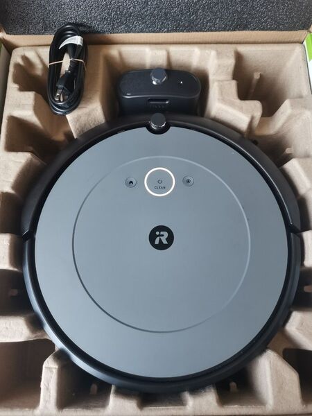 iRobot Roomba ロボット掃除機 ルンバ i2 i215860 アイロボット