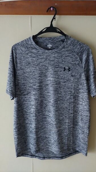 UNDER ARMOR 半袖 Tシャツ Mサイス