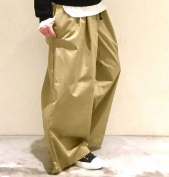 ディッキーズ ニコアンド コラボ イージーワイド チノパンツ M ベージュ