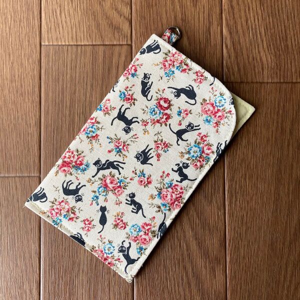 053 黒猫 花柄 メガネケース ペンケース スマホポーチ ハンドメイド