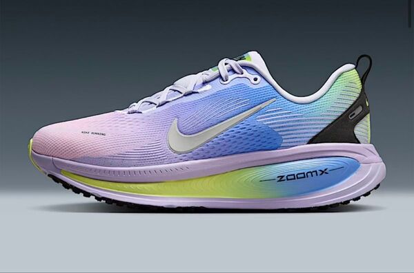 26センチ NIKE ナイキ vomero18 ボメロ18 ランニング シューズ