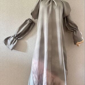 着物リメイク 色留袖 訪問着 フレンチスリーブ ワンピース★暈しグレー地紋様に立体木々紋様★両面着用 アームカバー&リボンセット