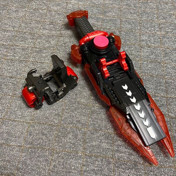 仮面ライダーガヴ DXガヴガヴレイド ガヴガブレイド