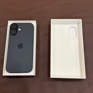 iPhone 16 128ギガ 黒 バッテリー100%