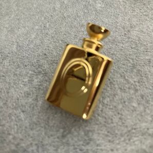 Dior 香水瓶 ピンバッジ ゴールド