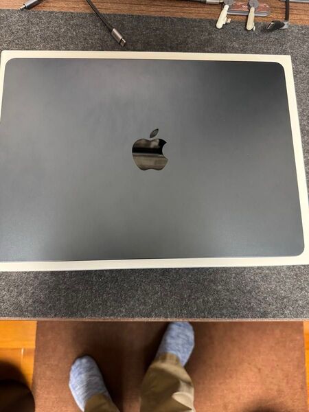 MacBook Air M2チップ ミッドナイト 512GB
