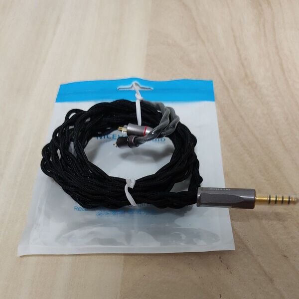 NICEHCK 60saga 2pin 4.4mmバランスケーブル(美品)