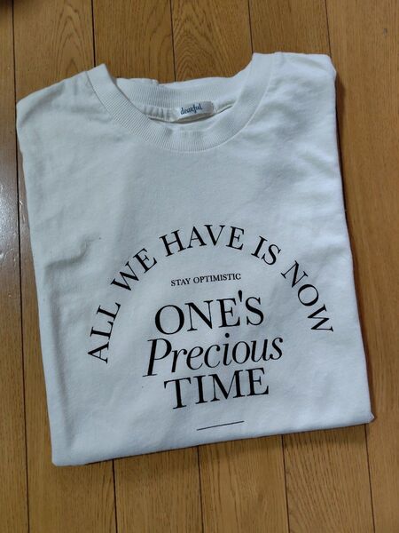 しまむら デュアフル プチプラのあや ロゴTシャツLLサイズ試着のみ