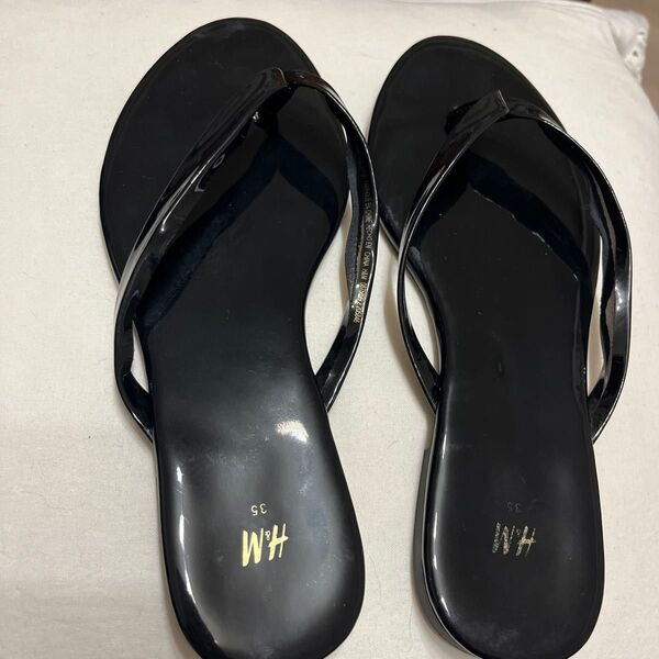 H&M黒のエナメルサンダル●海プール●サイズ35●Sサイズ22.5CM位?