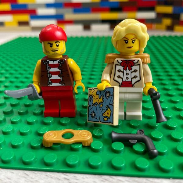 【未使用】LEGO レゴ 21358 クラシックスペース ミニフィグ 提督の娘カミラ 海賊ウィル カプセルマシン ガチャ