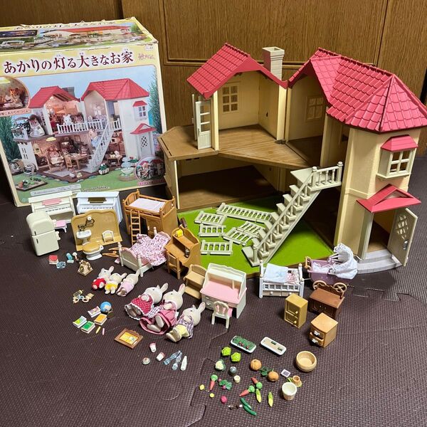 シルバニアファミリー あかりの灯る大きなお家 ハ44 小物家具人形セット 小物 人形 家具 お家 ドールハウス シルバニア
