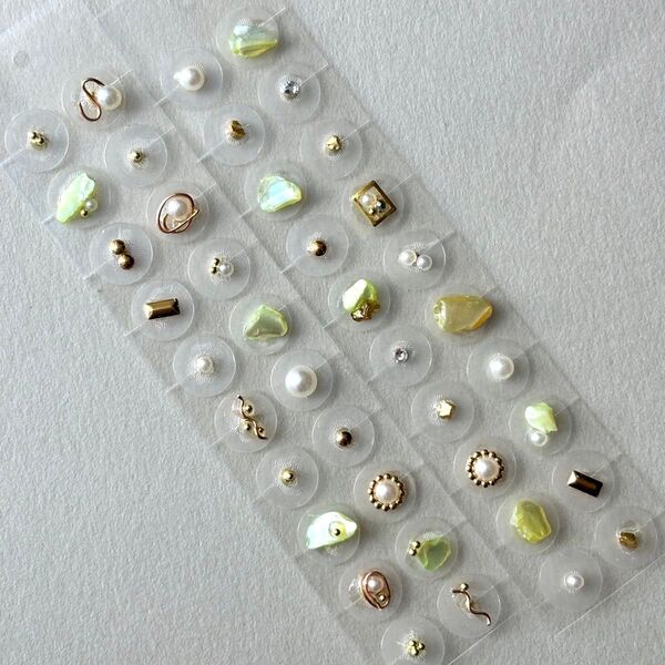 耳つぼジュエリー 金粒 40粒 緑 グリーン シェル パール ゴールド ワイヤー おしゃれ金属アレルギー対応 ステンレス