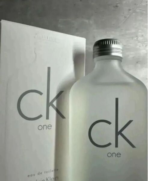 シーケーワン カルバンクライン オードトワレ Calvin Klein 香水