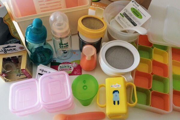 中古 出産準備 哺乳瓶 消毒じょーず 電子レンジ 離乳食づくり お助け 保存容器などまとめて13点 キッチン用品 赤ちゃん