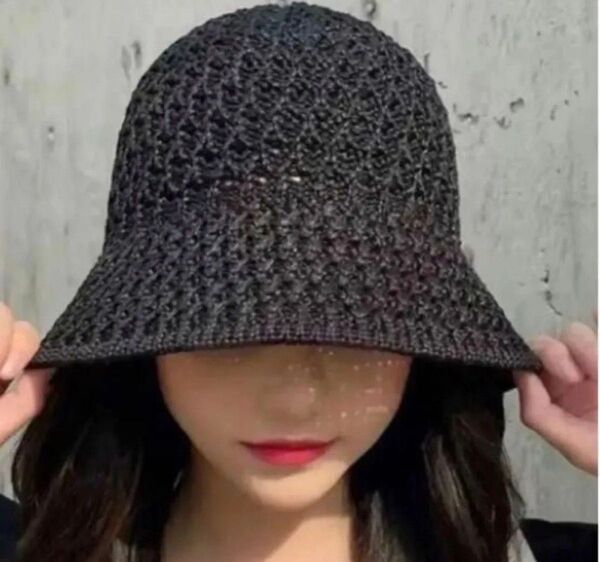 新品 麦わら帽子 クロシェハット 日除け UVカット バケットハット 涼しい 折りたたみ 韓国 通気性抜群 ブラック 黒
