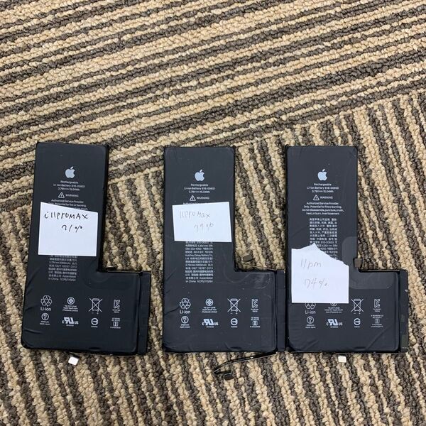 Apple iPhone 11Pro Max 純正品 バッテリー 電池 772