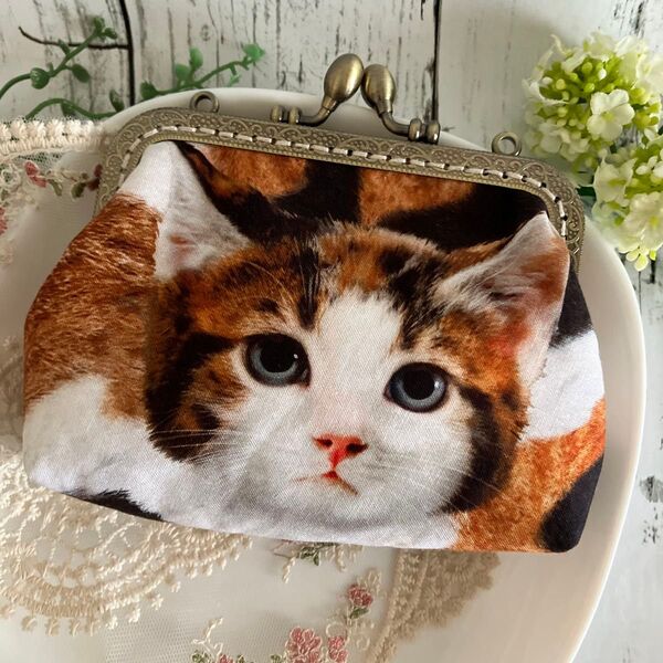 三毛猫 肉球 がま口ポーチ ハンドメイド