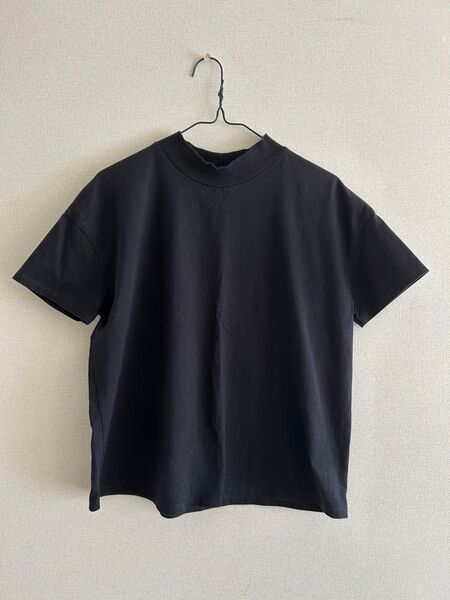 ZARA 半袖ブラックTシャツ