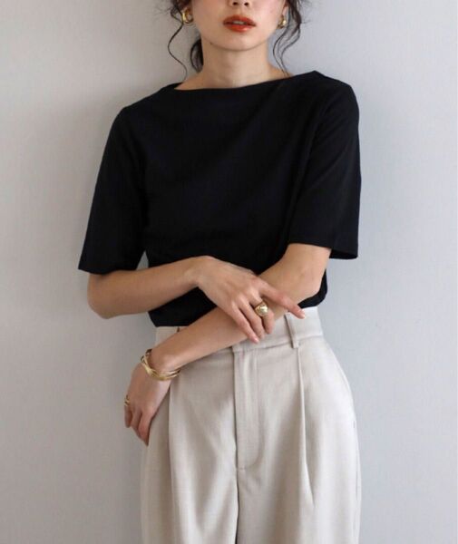 ボンジュールサガン シルケットコットンボートネックTシャツ ブラック Mサイズ ブラック 半袖カットソー FREE カットソー 黒