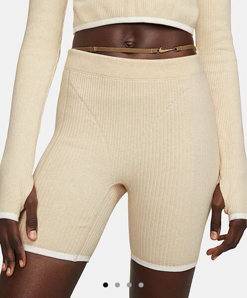 NIKE ナイキxジャックムス ウィメンズショートパンツ L フィットネス ベージュ セクシーショーツ