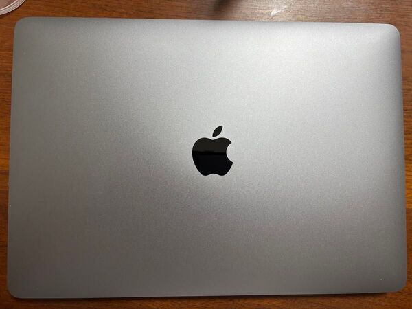【バッテリー良好】MacBook Air M1(2020年モデル)付属品・保護アクセサリ付き