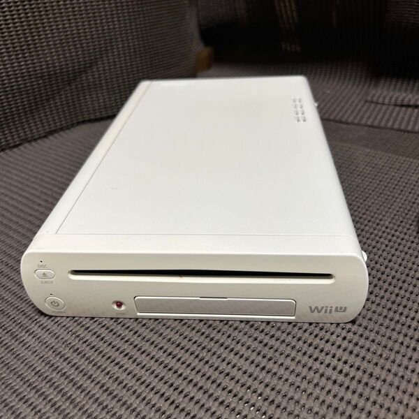 Wii U 本体 8GB H741 1点の出品