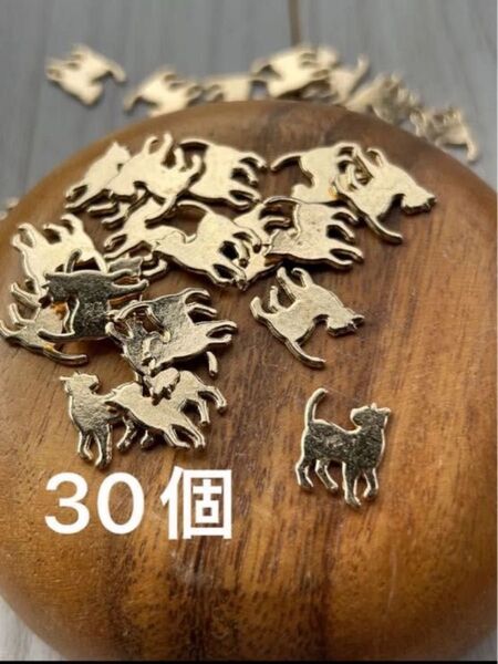 【レジン レジン枠 空枠 チャーム】封入パーツ デコパーツ ネイルパーツ ねこ 猫