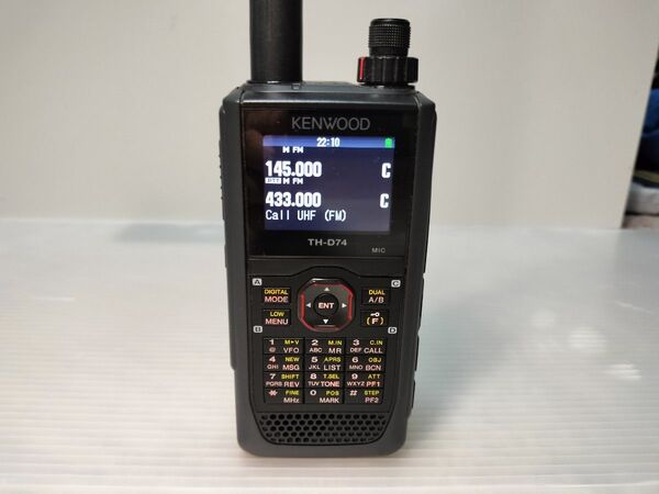KENWOOD TH-D74 144/430MHz ハンディトランシーバー デュアルバンド APRS D-STAR