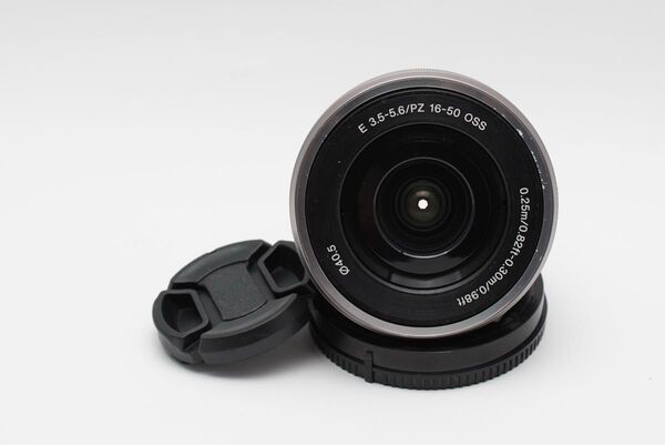 【動作品】SELP1650(E 3.5-5.6/PZ 16-50 OSS) 16-50mmズームレンズ Eマウント SONY