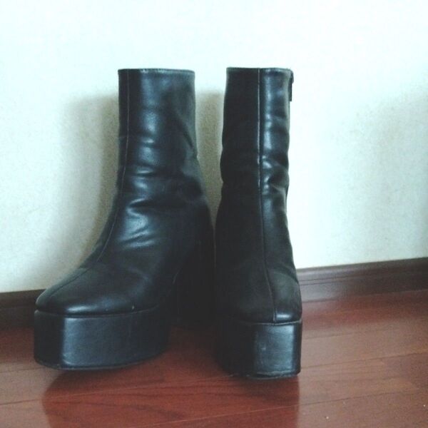 厚底ショートブーツ 24.5cm