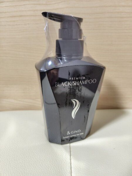 &GINO プレミアムブラックシャンプー400ml