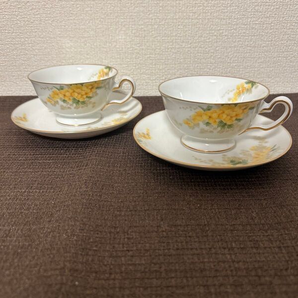 大倉陶園 ミモザ ティー カップ&ソーサー 花柄金彩