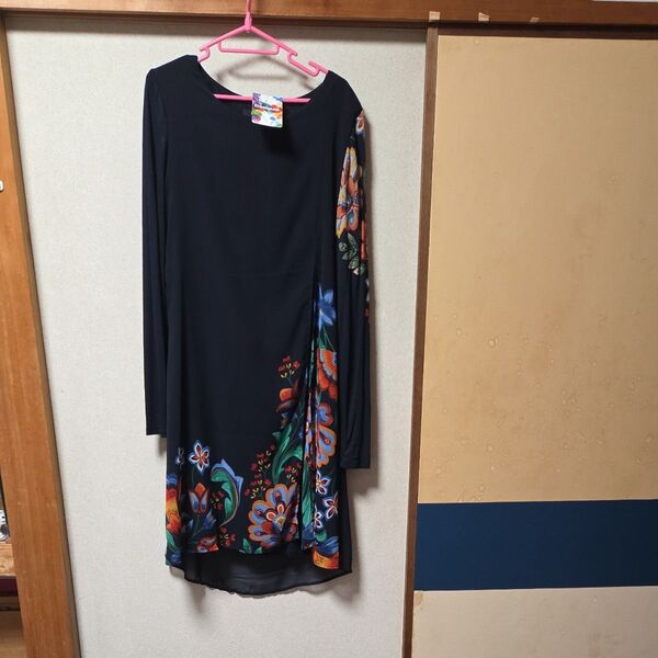 未使用 Desigual ワンピース 花柄 ネイビー サイズ38