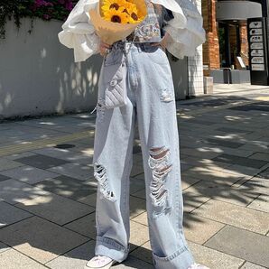 wclosetけっこうなダメージデニムパンツ