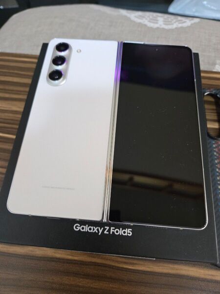 Galaxy Z Fold5 本体 512GB ホワイト 韓国版