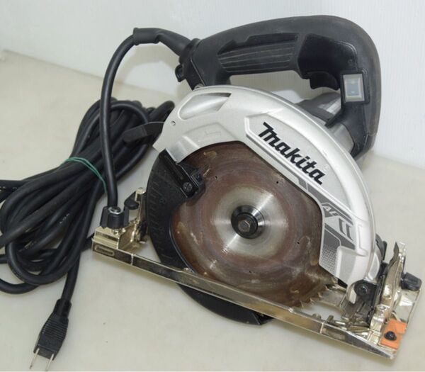 ♪ makita/マキタ 165mm マルノコ/丸ノコ HS6301 ♪