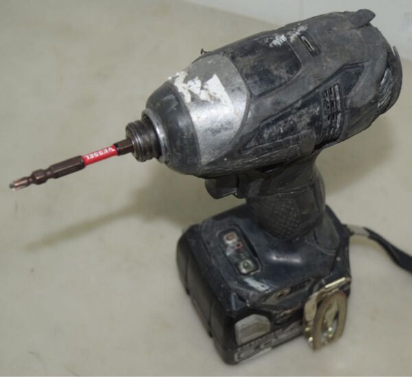 HITACHI/日立工機14.4V コードレスインパクトドライバー WH14DDL&バッテリセット!