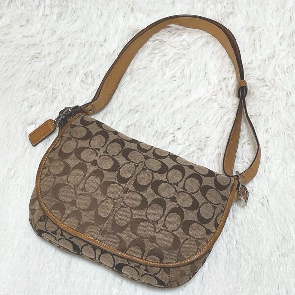 【2way】COACH コーチ シグネチャー ショルダーバッグ クロスボディバッグ ベージュ ハーフムーン 肩掛け