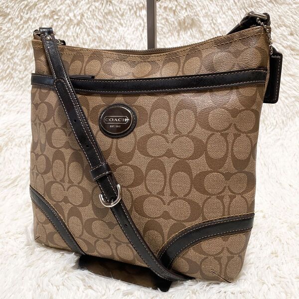 COACH コーチ シグネチャー ショルダーバッグ クロスボディバッグ 肩掛け 斜め掛け ベージュ ブラウン PVCレザー