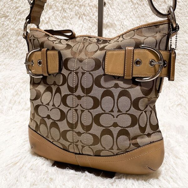 【2way】COACH コーチ シグネチャー ショルダーバッグ クロスボディバッグ 肩掛け 斜め掛け ベージュ キャメル
