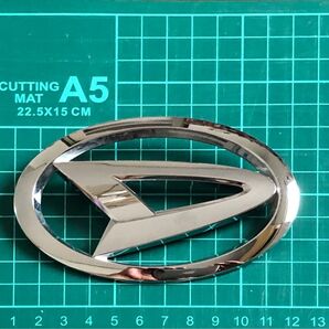 ダイハツ純正 ダイハツマークエンブレム 中古品
