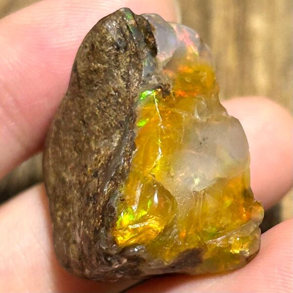 エチオピアオパール 原石 ラフ 天然石 鉱物標本