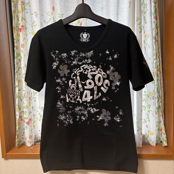 ブラック スカル グラフィック Tシャツ Lサイズ刺繍が綺麗100%コットン、ラメ入りが綺麗半袖Tシャツ