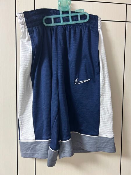 NIKE ハーフパンツ バスケ Mサイズ メンズ ネイビー系 バスパン バスケットウエア ナイキ バスケットパンツ