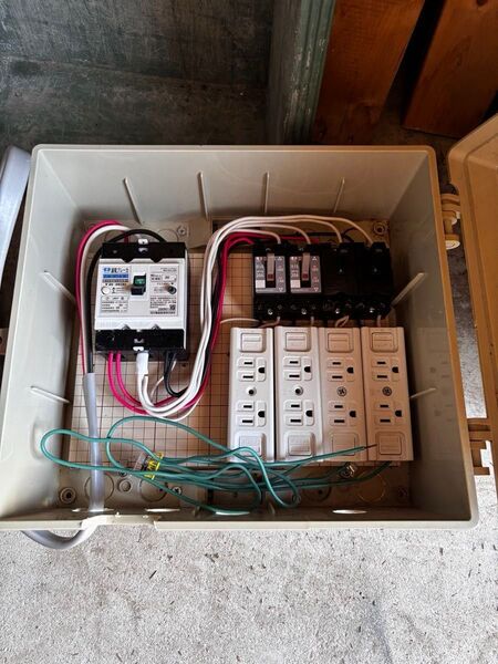 分電盤 仮設コンセント