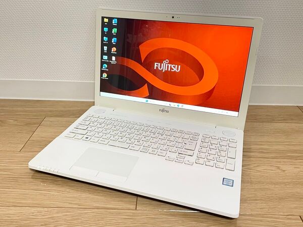 FUJITSU 富士通 LIFEBOOK Core i7-6700HQ 8GB SSD 512GB Webカメラ Office