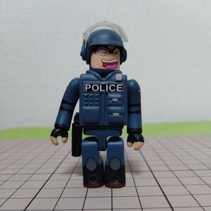 キューブリック KUBRICK こちら葛飾区亀有公園前派出所 両津勘吉 両さん こち亀 ブロック型フィギュア メディコム・トイ